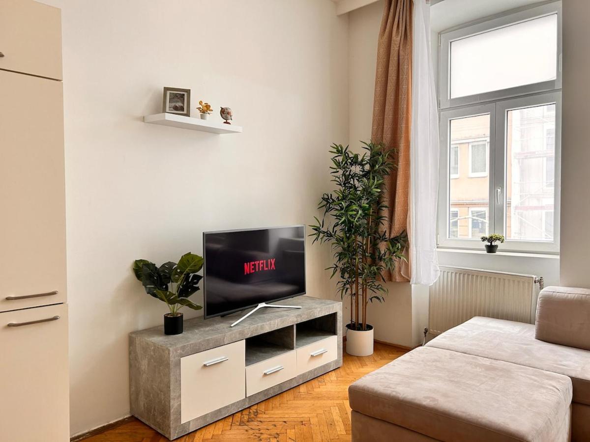 Spacious Central 4-Room Suite For 6 - Near Subway Wiedeń Zewnętrze zdjęcie